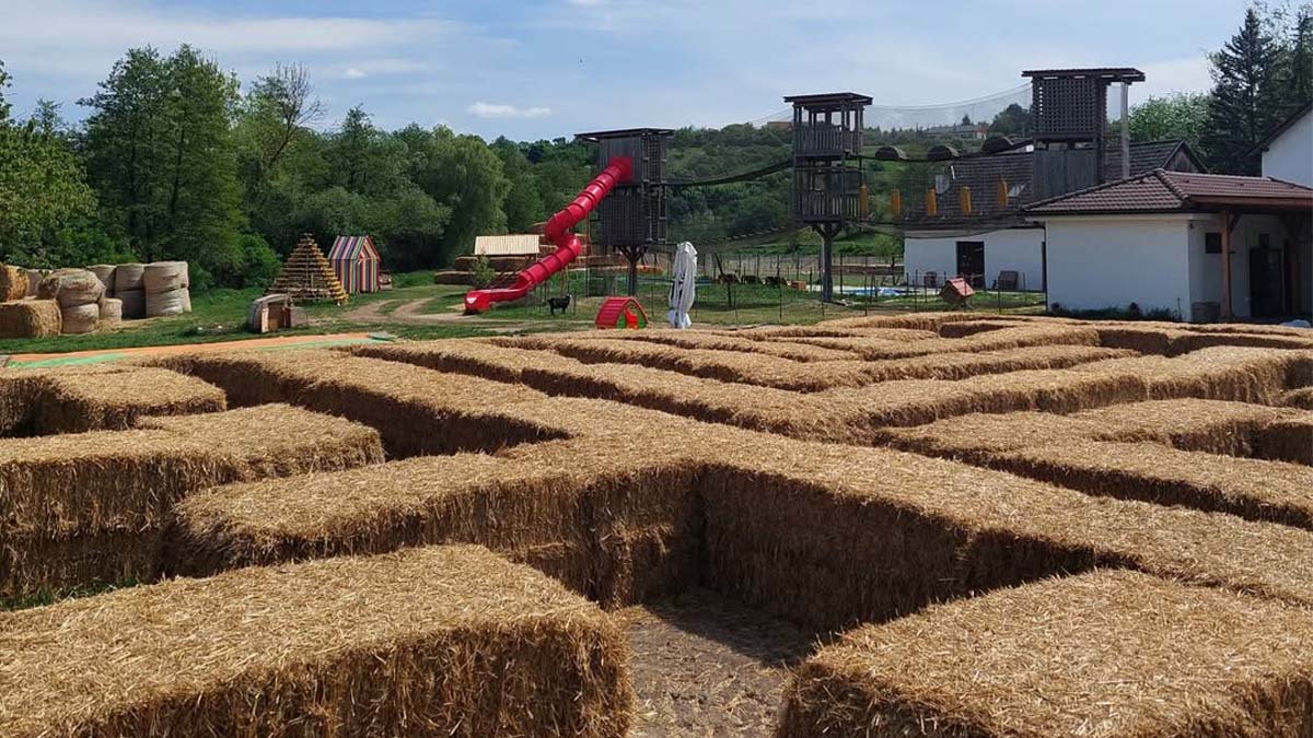 Znojmo Zábavní park pro děti bloudiste a tobogánem
